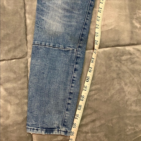 Zara Distressed Cropped Jeans - Picture 6 of 9